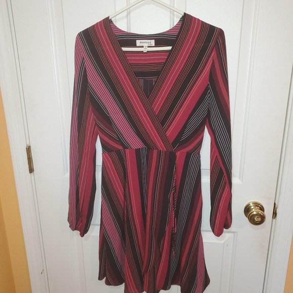 MONTAEU Faux Wrapped Dress - Picture 3 of 10